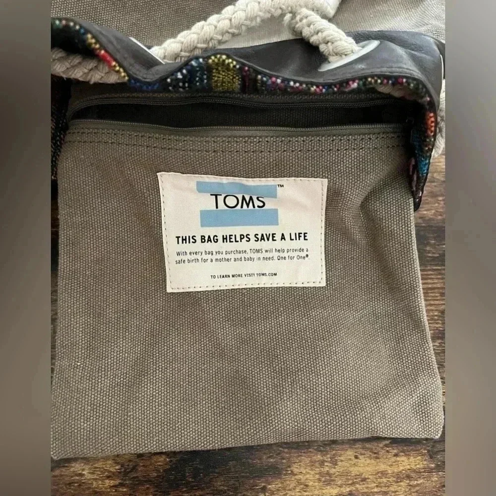 Toms bucket bag